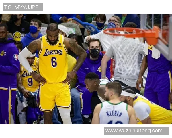 湖人对阵太阳精彩赛事直播回顾与分析尽在腾讯体育平台