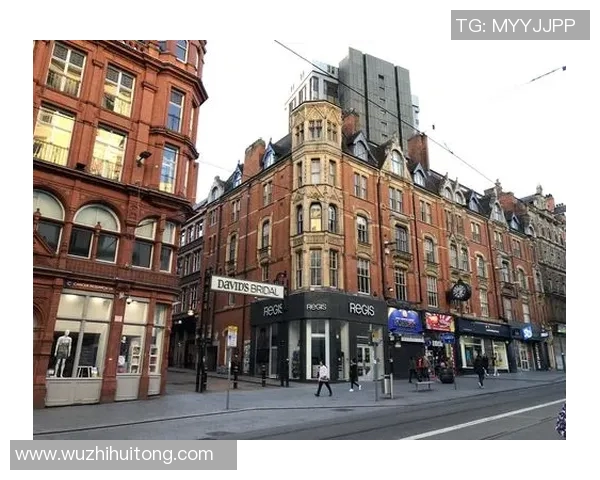 拉库尔的魅力探秘：从历史遗迹到现代文化的全景之旅